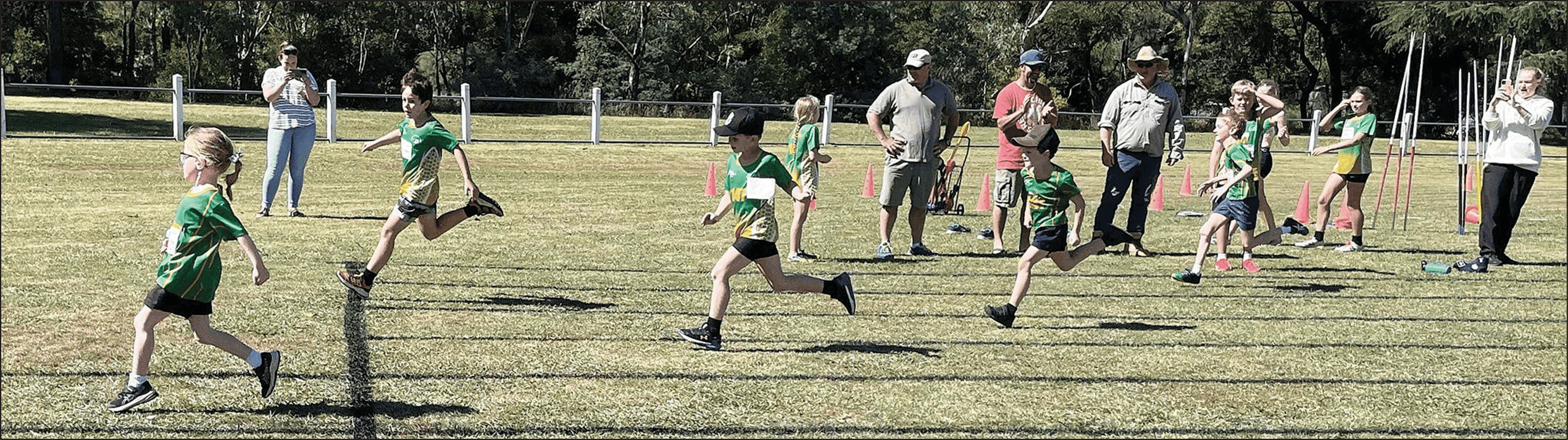 One of the heats in the Murrindindi Little Aths ‘gift’ race.