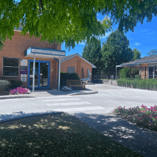 Protecting a hospital under threat