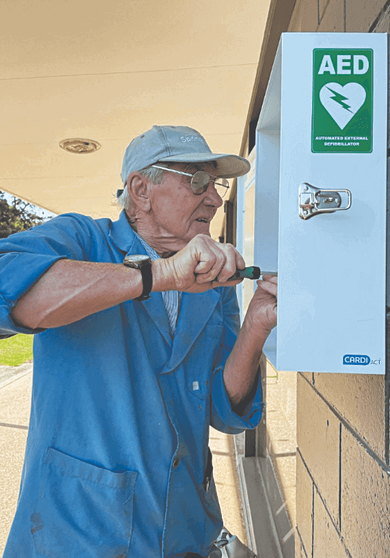 New defibrillators for Eildon