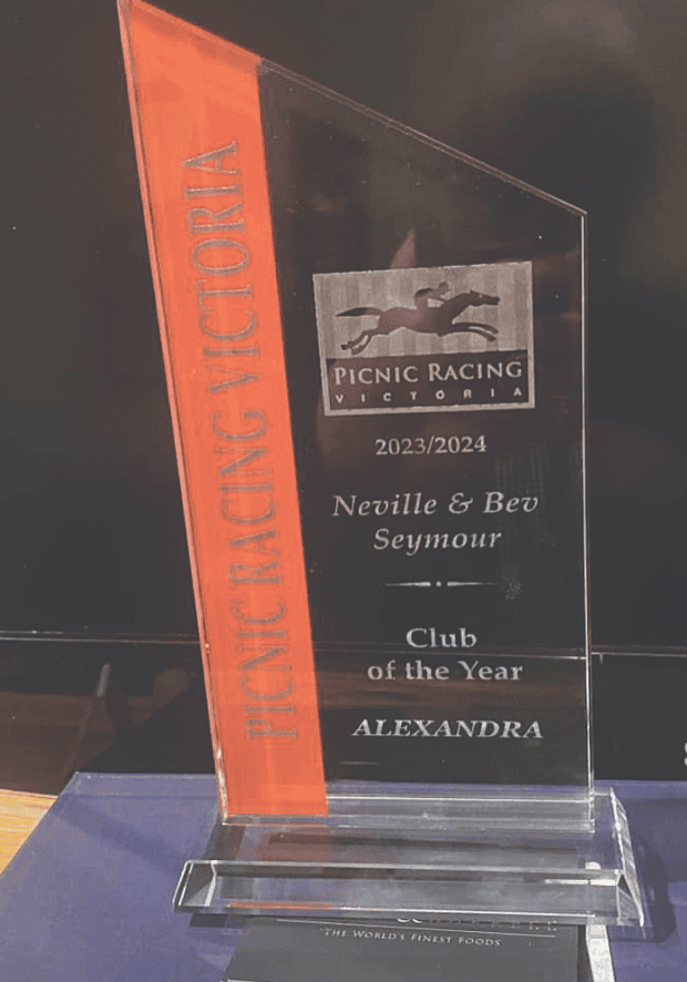 Alexandra wins Club of the Year Alexandra wins Club of the Year